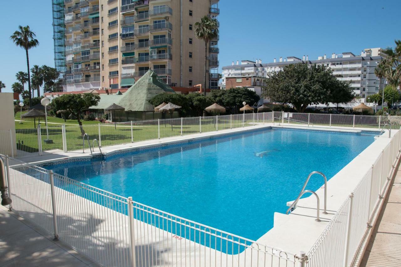 Apart Eam Maite 3 Benalmadena Luaran gambar
